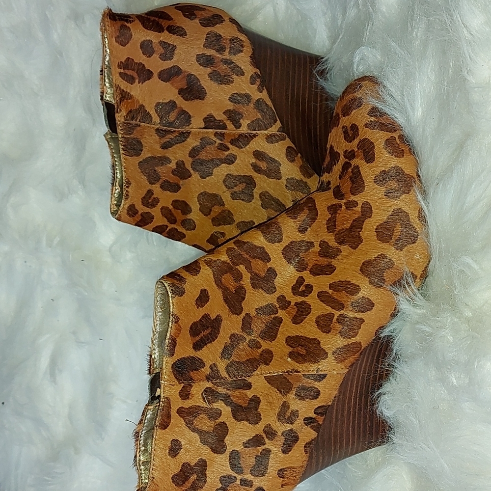 Adrienne Vittadini wedge pony skin booties